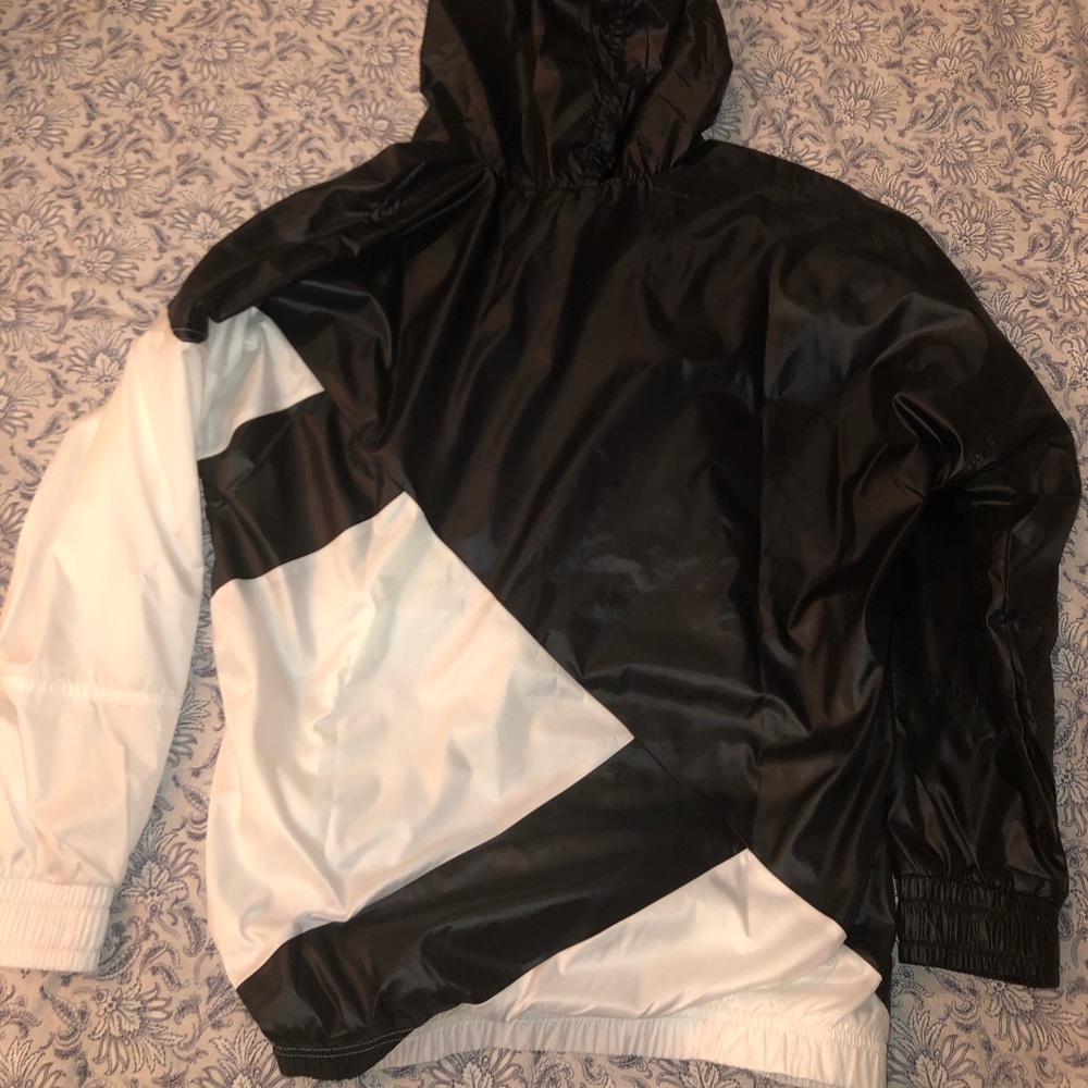 Adidas Wind-Breaker - Picture 4 of 4